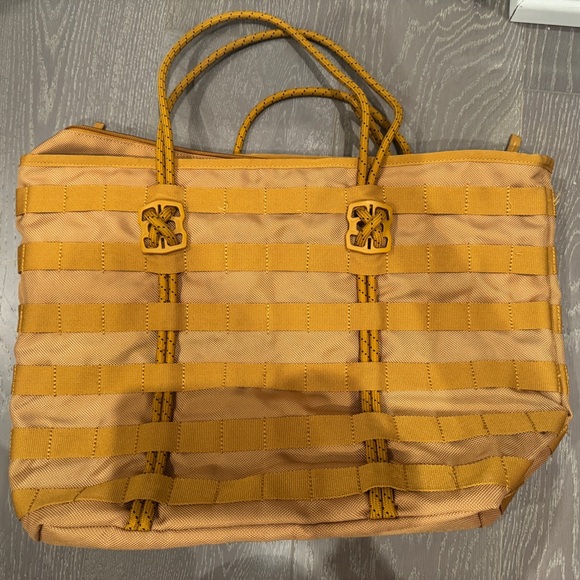 Nike RPM Tote Bag - Picture 5 of 8